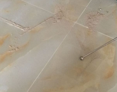 洛江瓷砖空鼓维修公司分享粘合剂选择不当在瓷砖铺贴过程中可能导致以下问题
